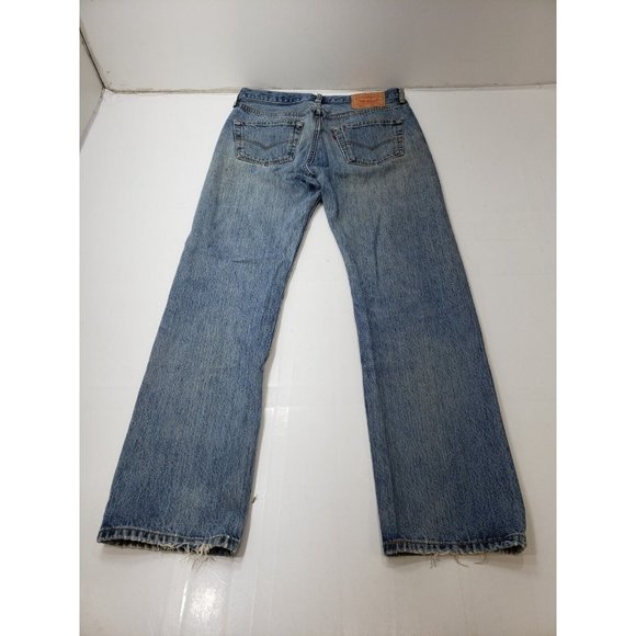 Levis 501 Mens Jeans Straight Leg Button Fly Light Wash Distressed Size 33x32 - Picture 7 of 10
